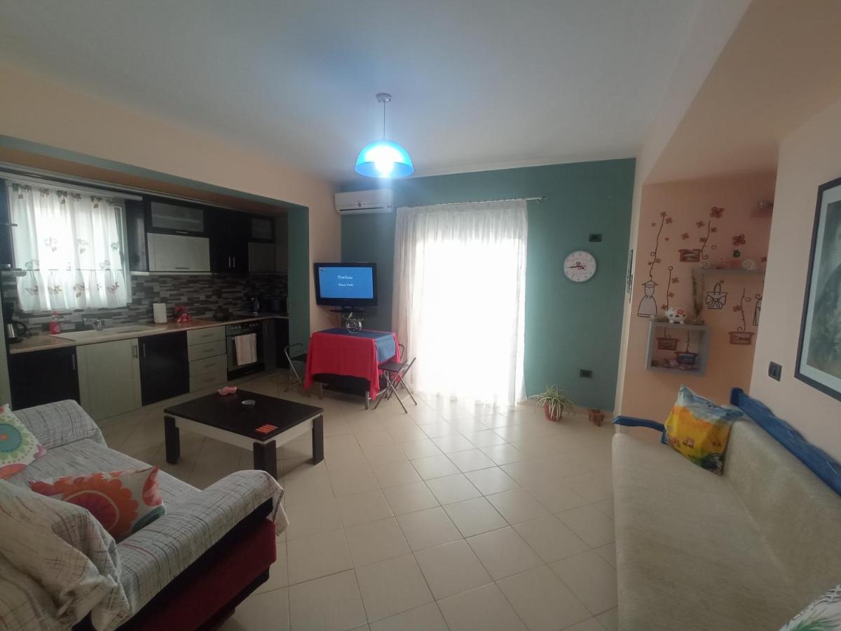 Sunny Apartment Sarande Exterior photo