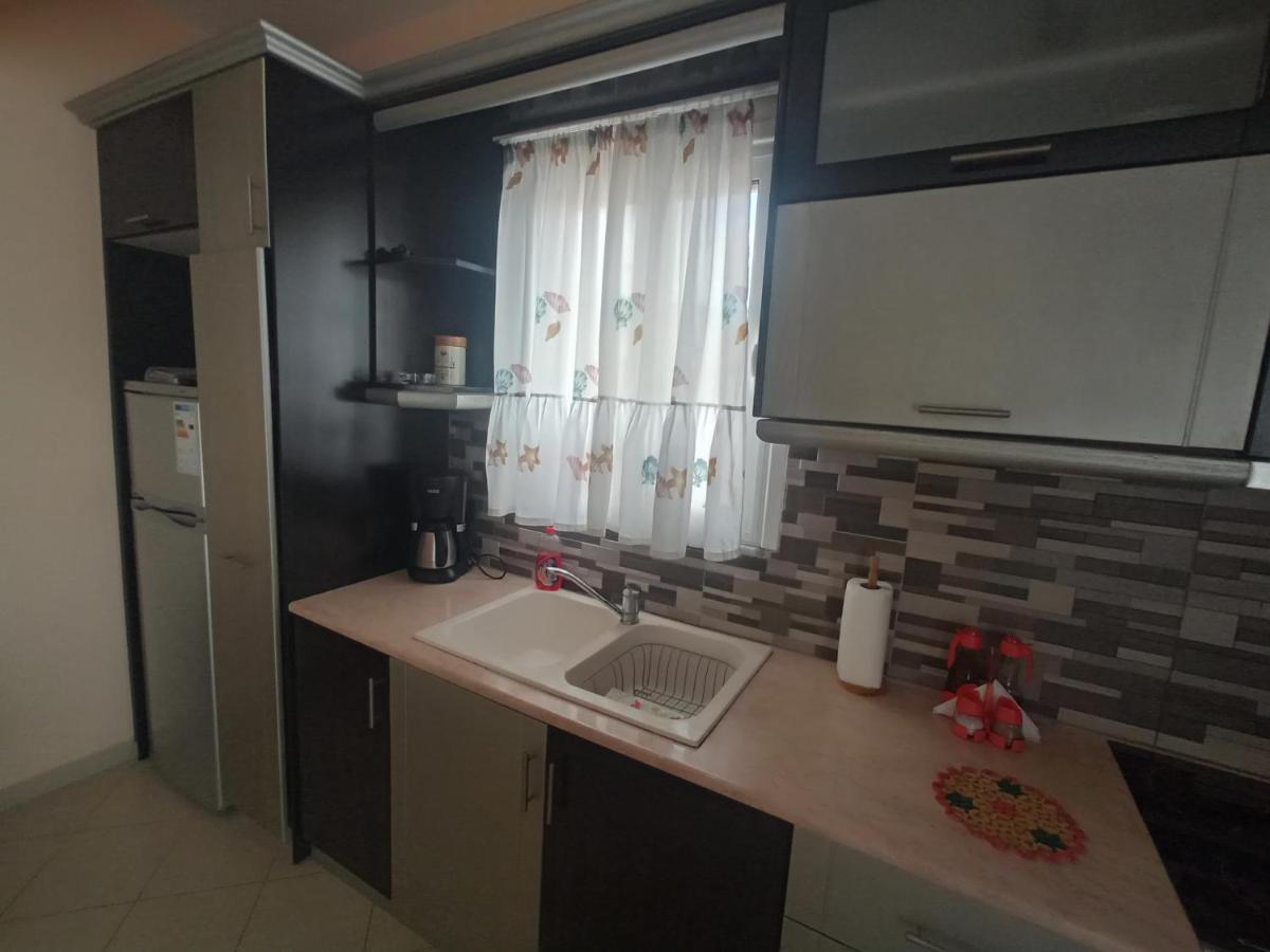 Sunny Apartment Sarande Exterior photo